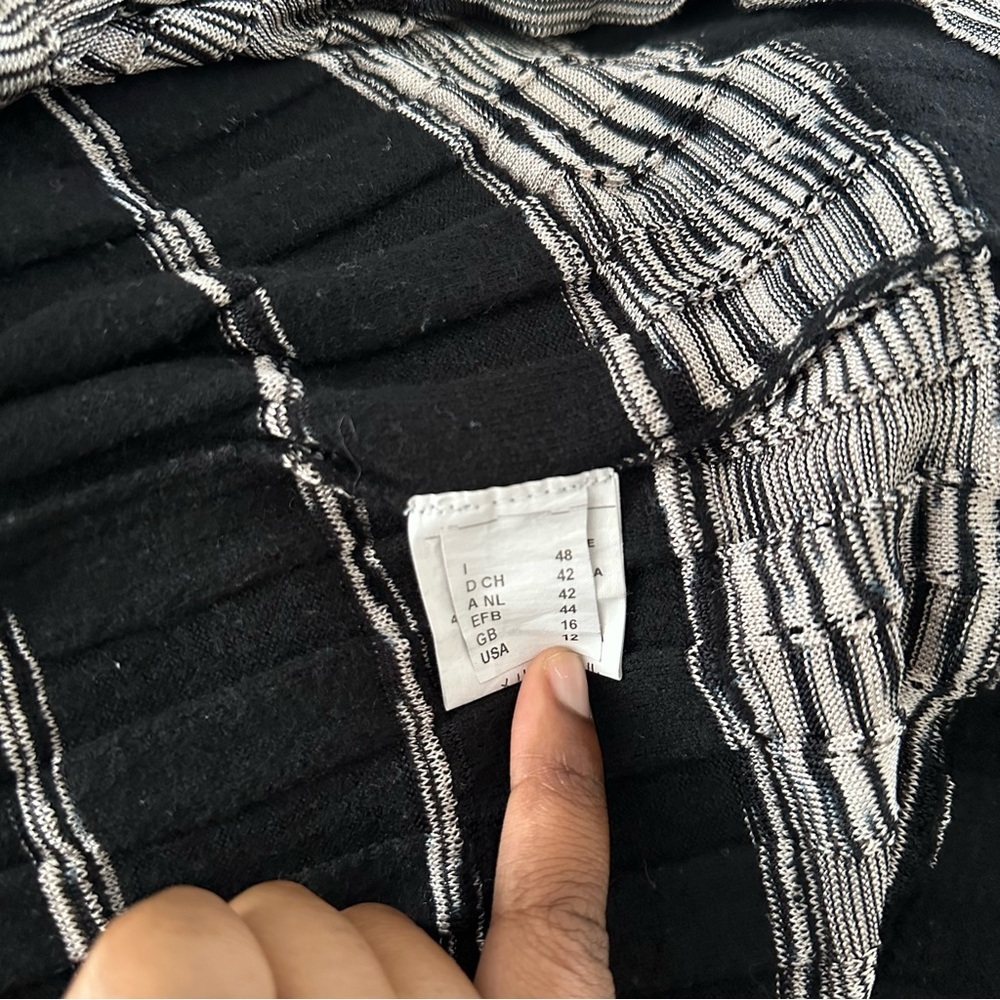 Missoni Black and White Sheath Striped Dress with Bishop Sleeves Wool Blend 12 - Picture 4 of 8